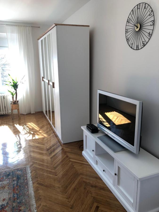 Casa Lusi Apartamento Novi Sad Exterior foto